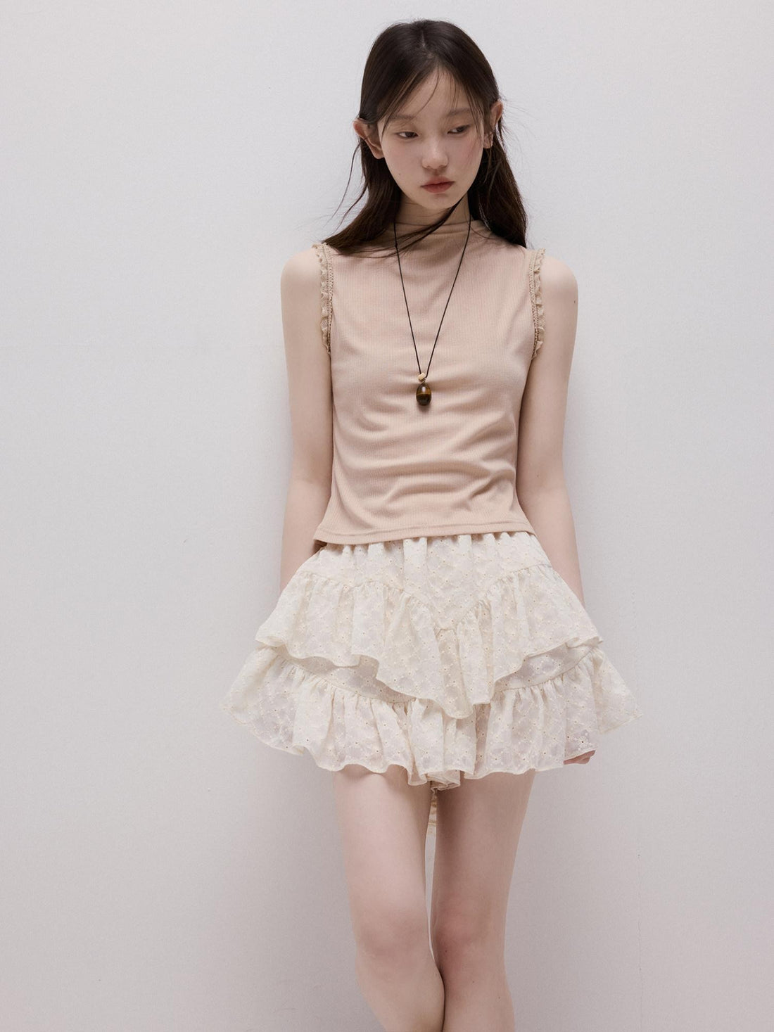 FUSSED Pearl White Relief Daisy Embroidered Layered Women&