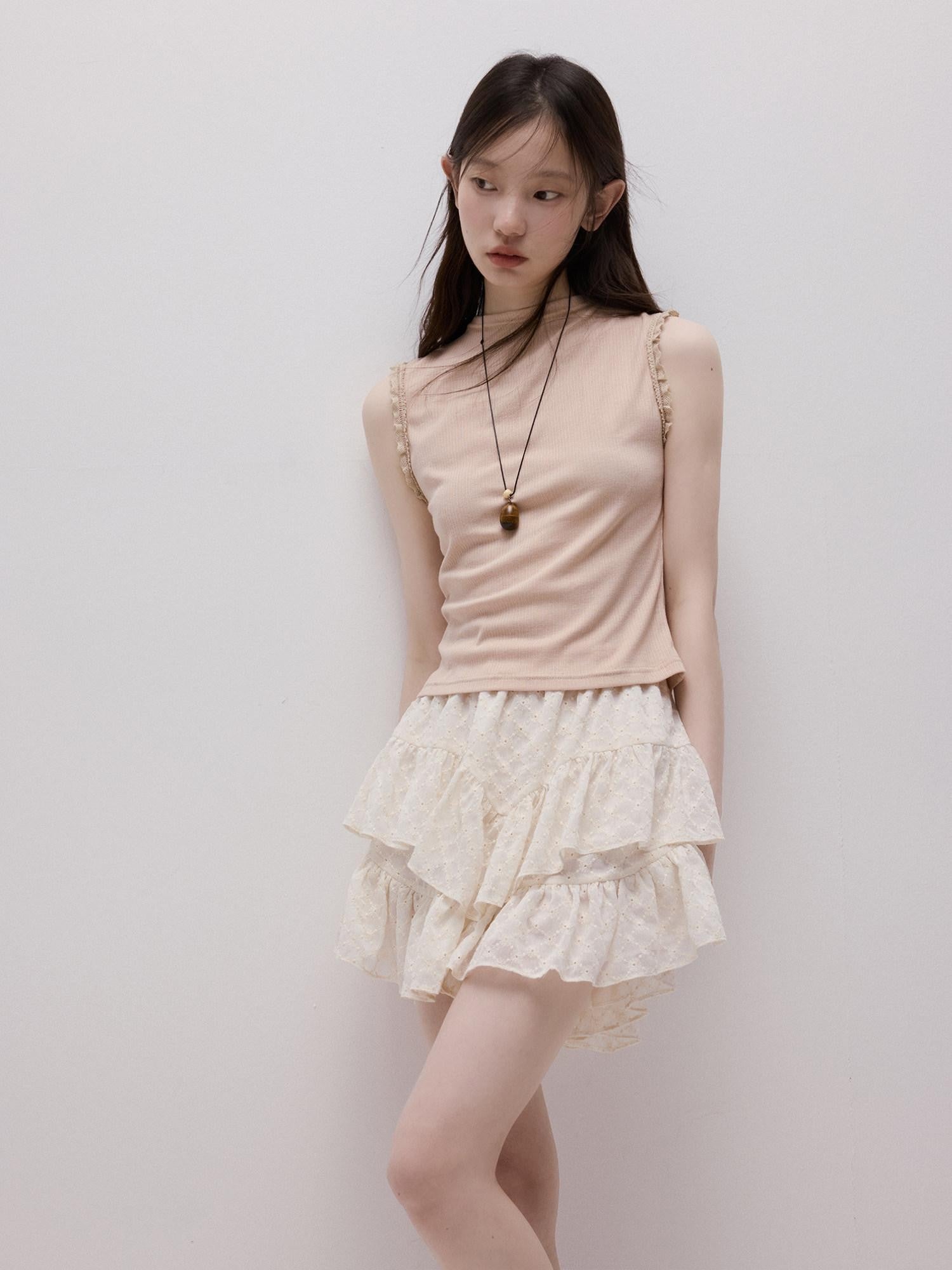 FUSSED Pearl White Relief Daisy Embroidered Layered Women&