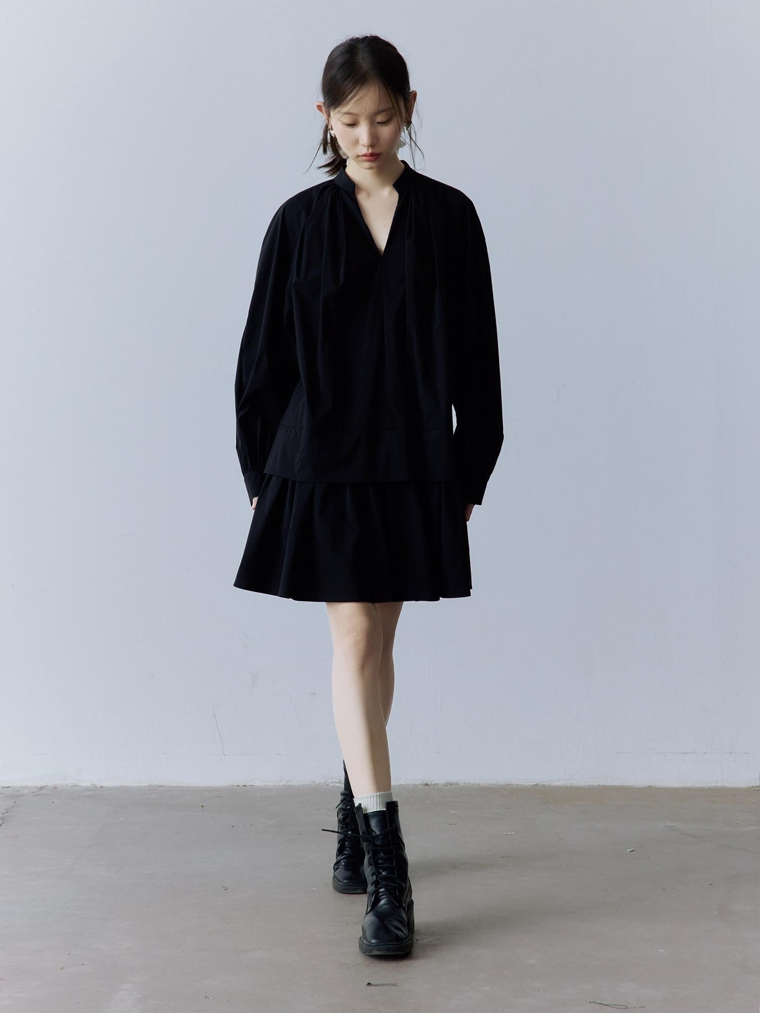 FUSSED Relaxed Layered Splice V-neck Long Sleeve Women&