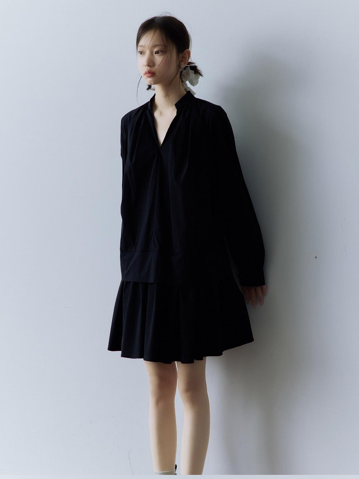 FUSSED Relaxed Layered Splice V-neck Long Sleeve Women&