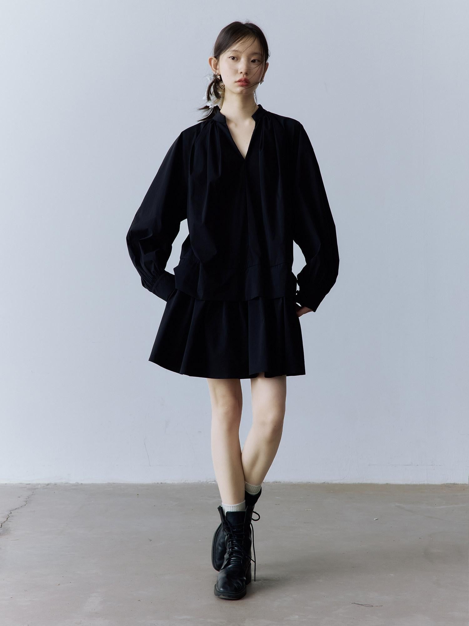 FUSSED Relaxed Layered Splice V-neck Long Sleeve Women&