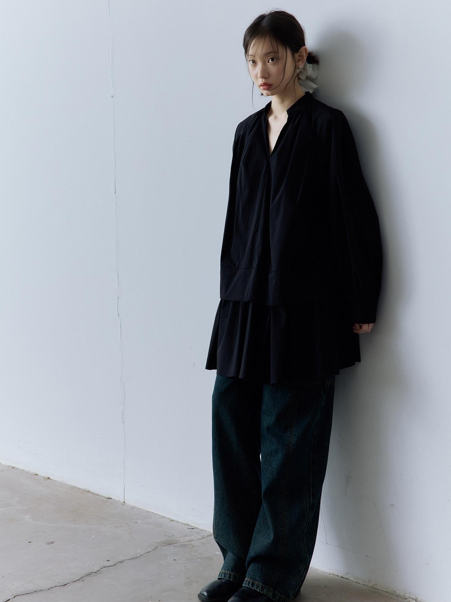FUSSED Relaxed Layered Splice V-neck Long Sleeve Women&