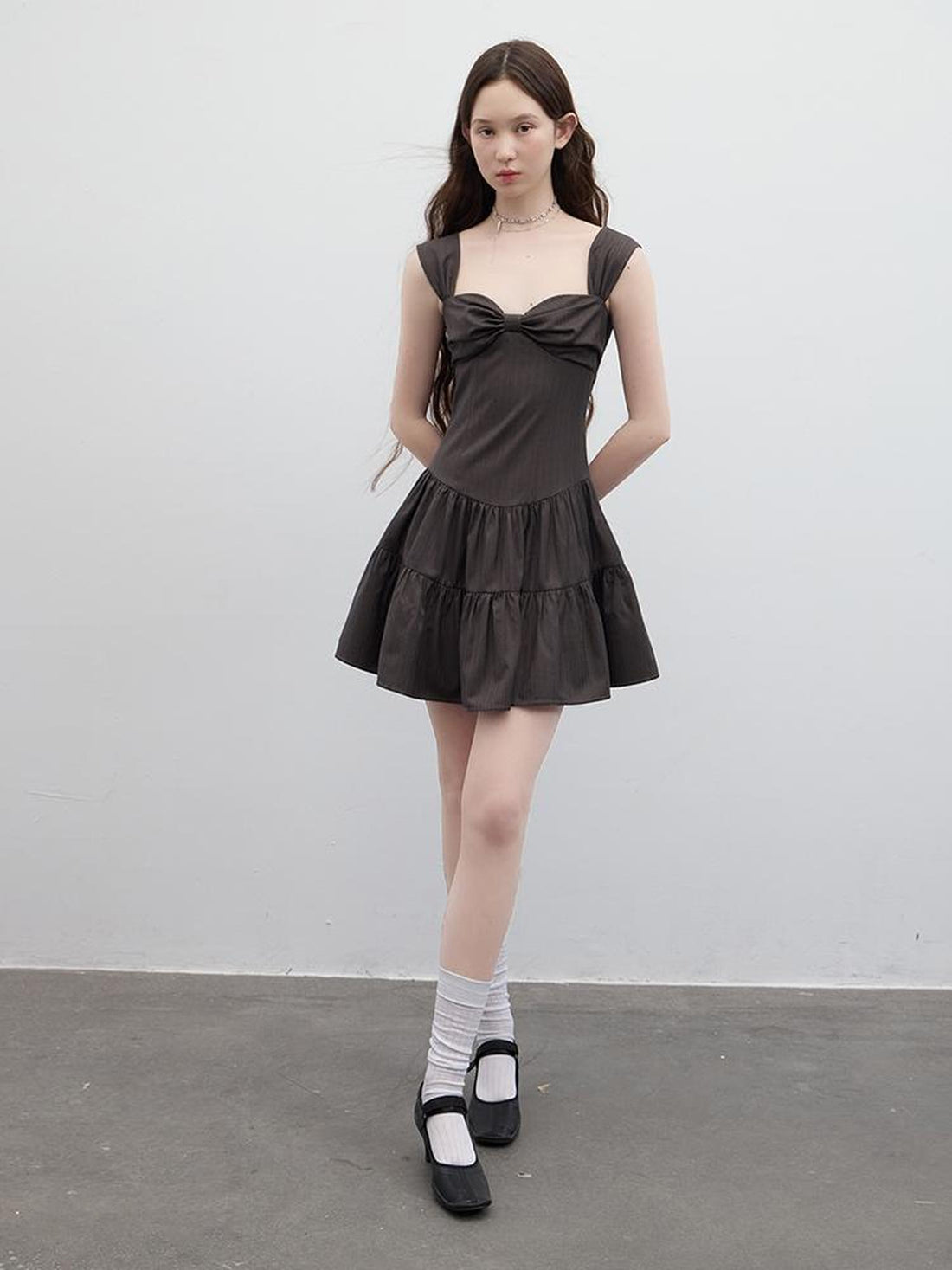 FUSSED Retro Ballroom Bow Bust Brown Tiered Dress V-Neck T-Shirt Long-Sleeve