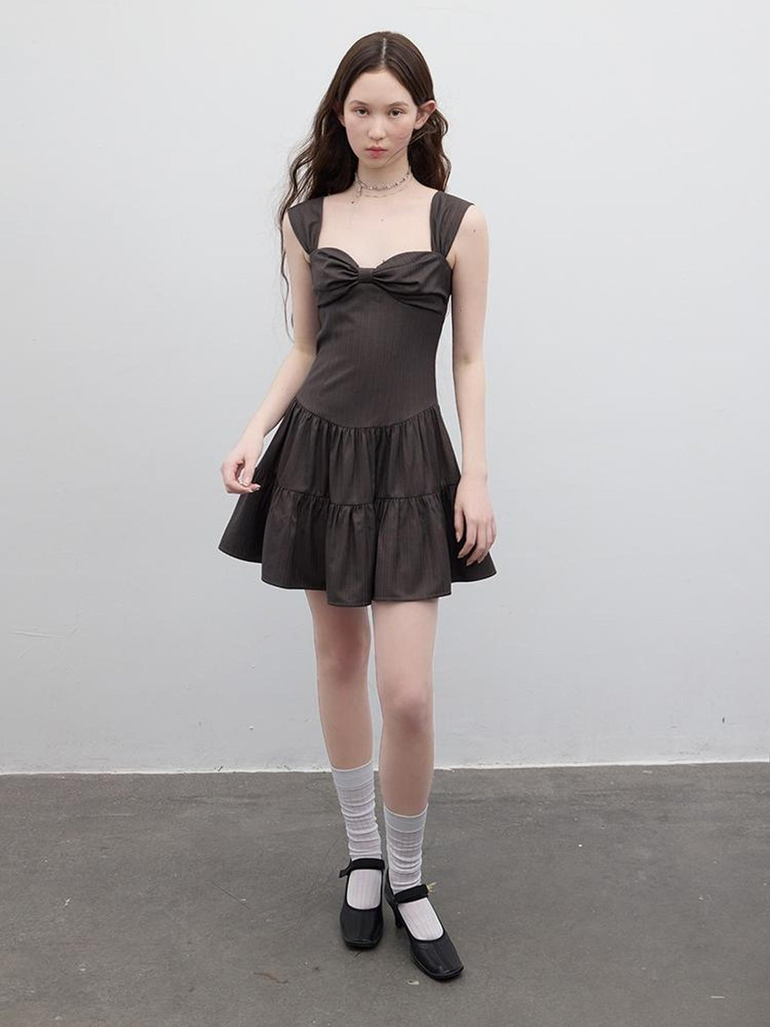 FUSSED Retro Ballroom Bow Bust Brown Tiered Dress V-Neck T-Shirt Long-Sleeve