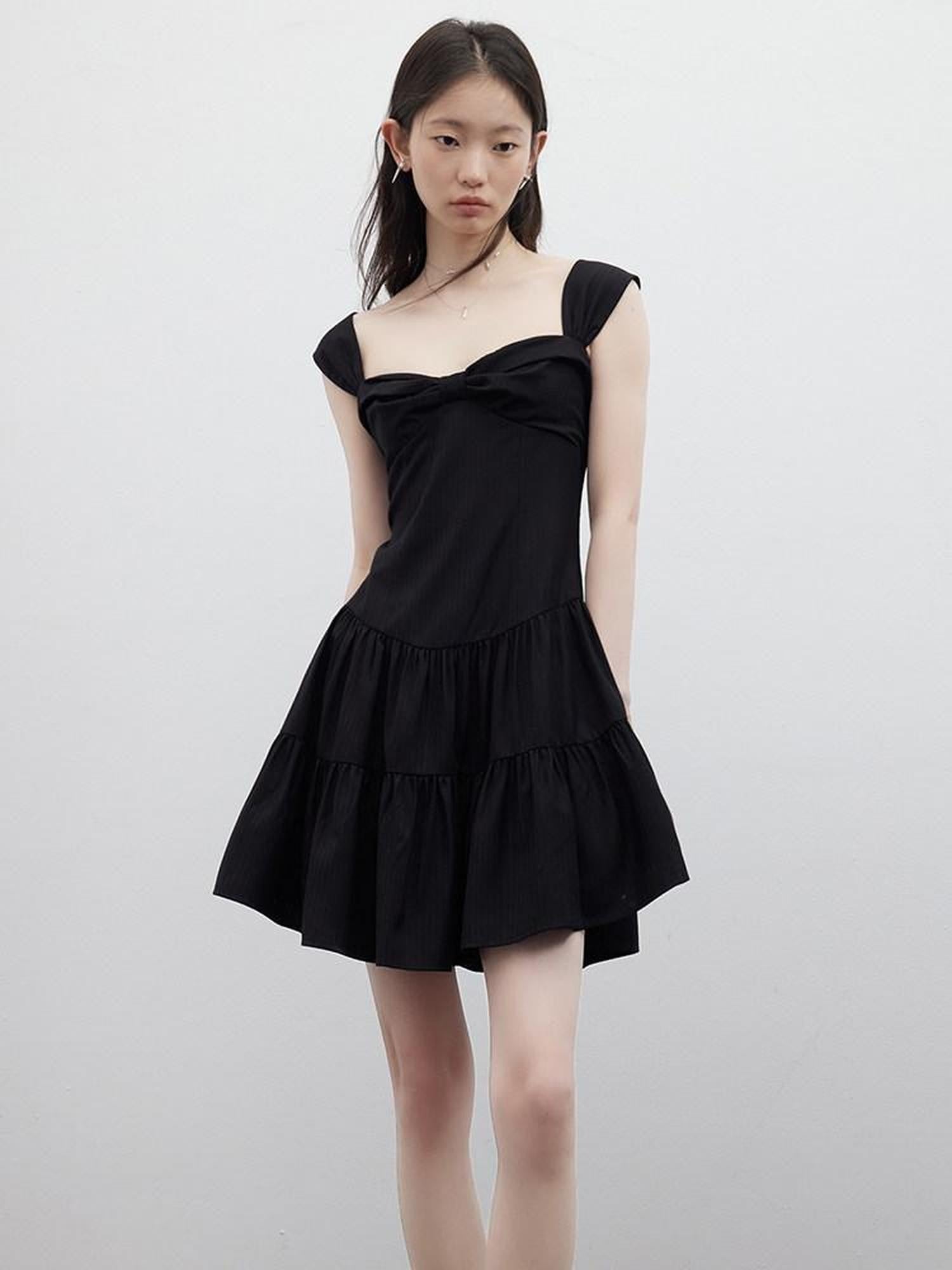 FUSSED Retro Ballroom Bow Chest Tiered A Line Women&