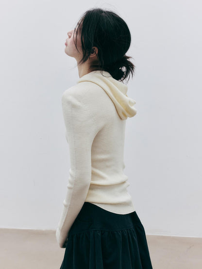 FUSSED Seamless Hooded Slim Fit 100% Wool Women&