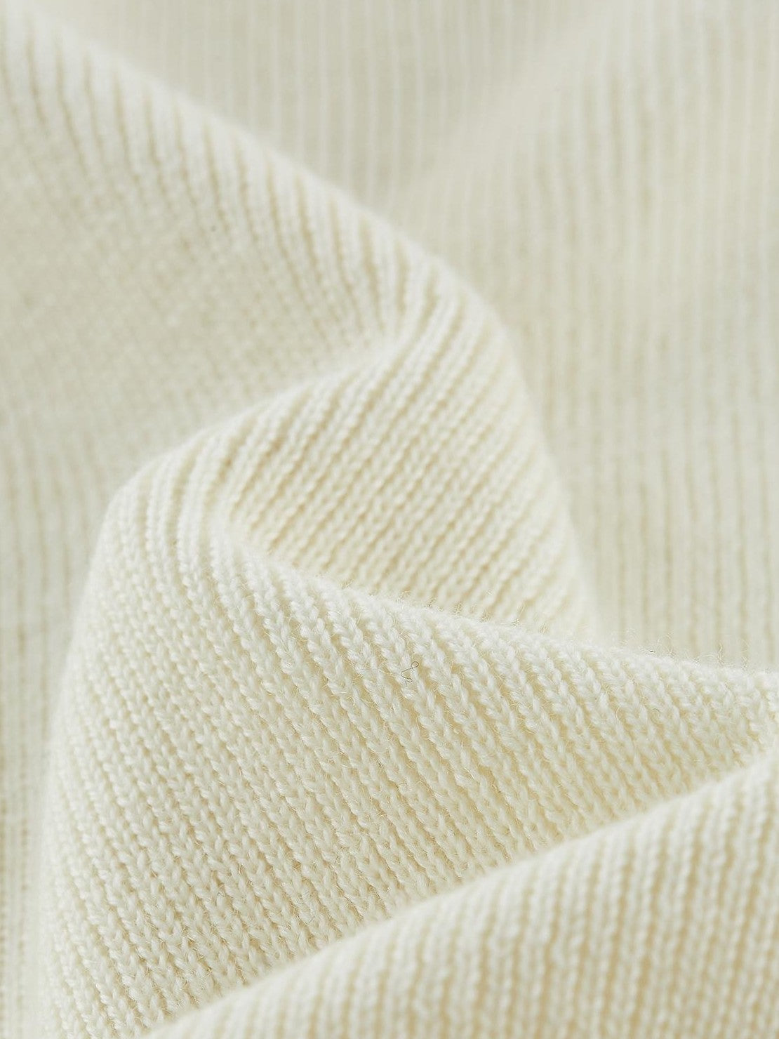 FUSSED Seamless Hooded Slim Fit 100% Wool Women&