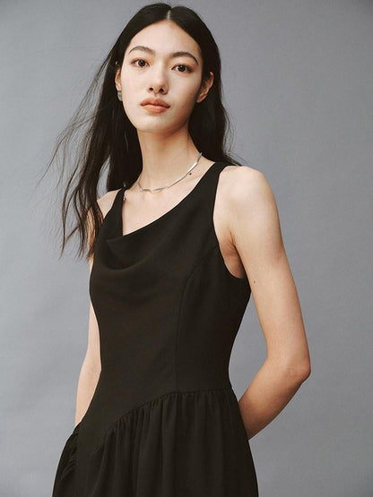 FUSSED Serene Black 3d Cut Asymmetric Splice Women&