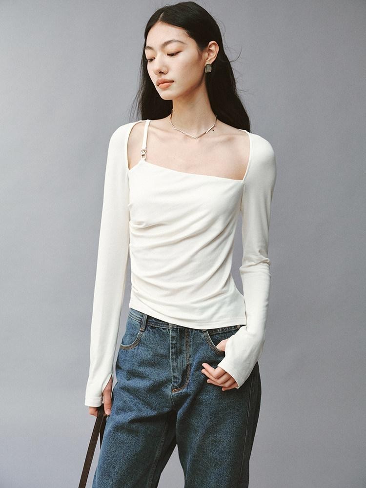 FUSSED Soft White Asymmetric Pleated Women&