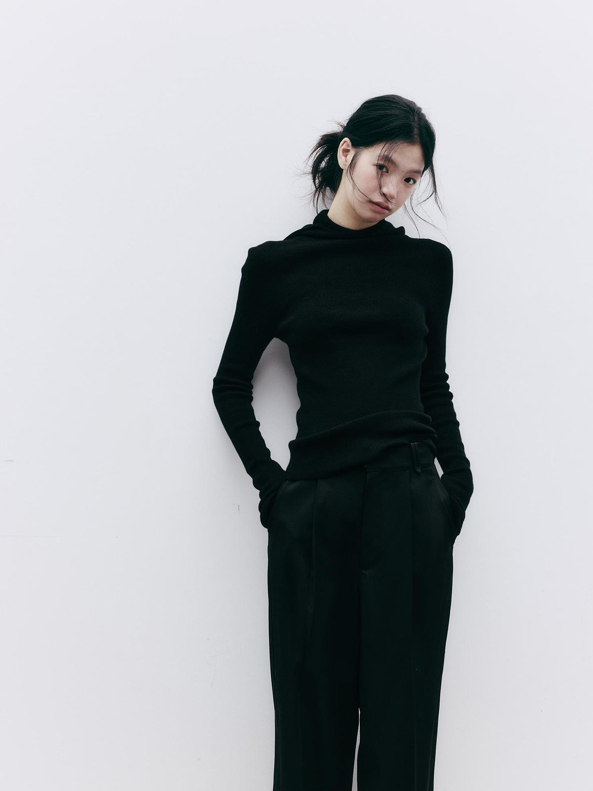 FUSSED Solid Color Straight Leg Folded Cuff Women&