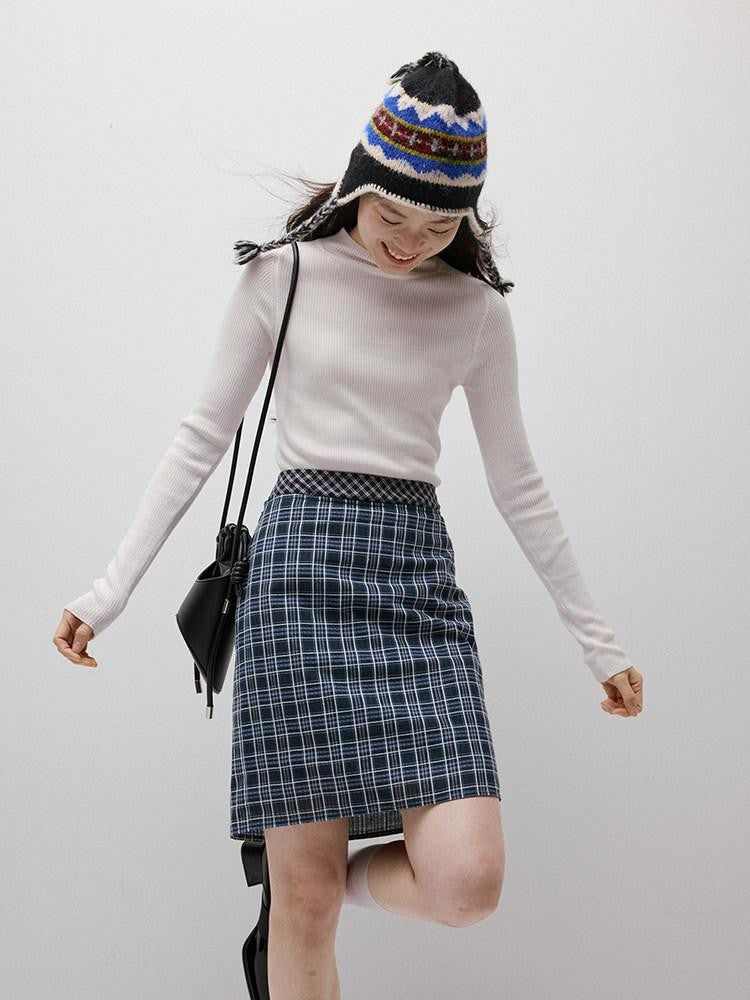 FUSSED Striped Multicolor Partial Jacquard Crochet Braided Earflap Women&