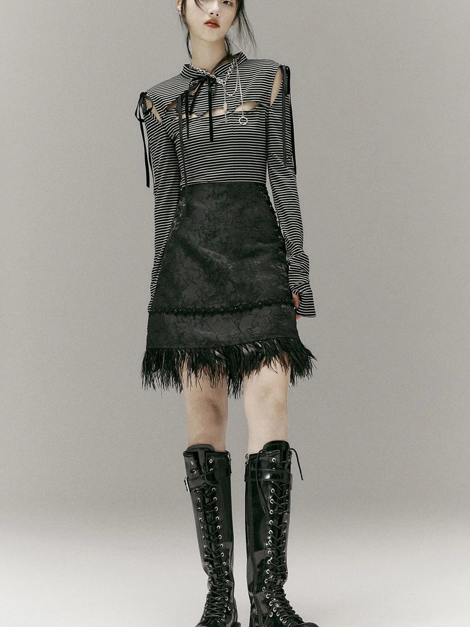 Stripped Split Top With Qipao Collar And Cut Out Detail