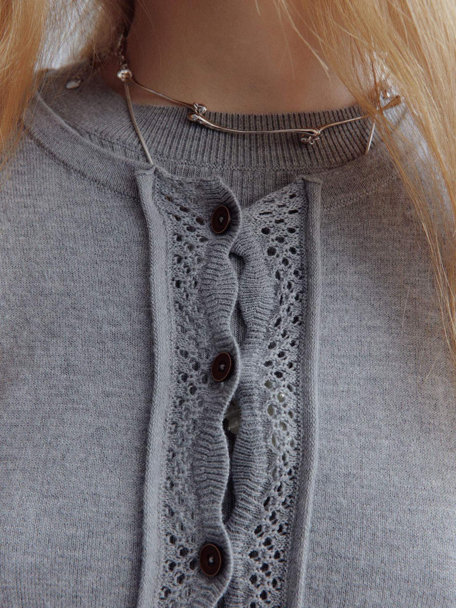 FUSSED Sweet Feminine Slim Fit Long Sleeve Round Neck Solid Pullover Women T-Shirt