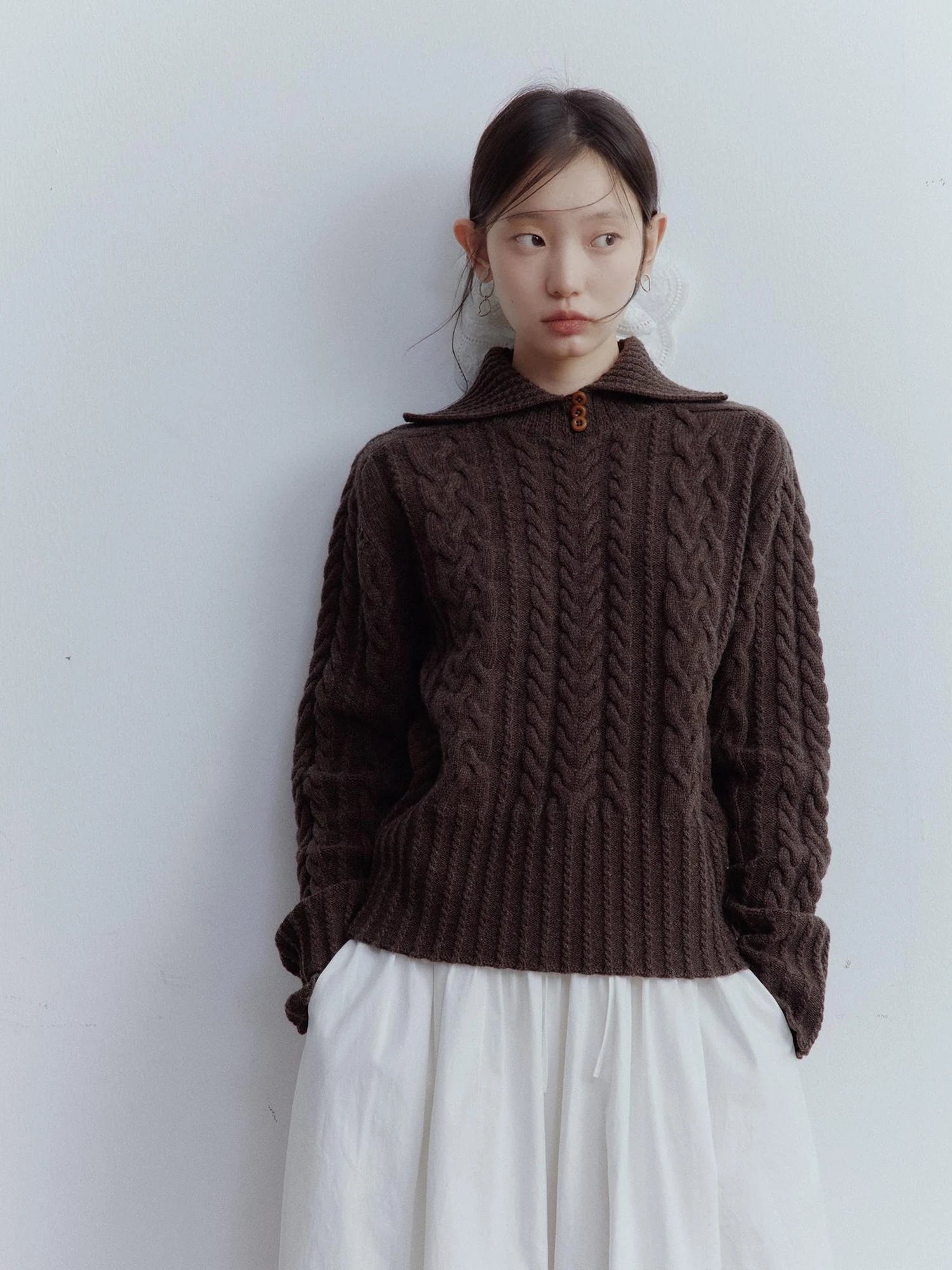 Textured Cable Knit Sweater In Hazelnut Brown