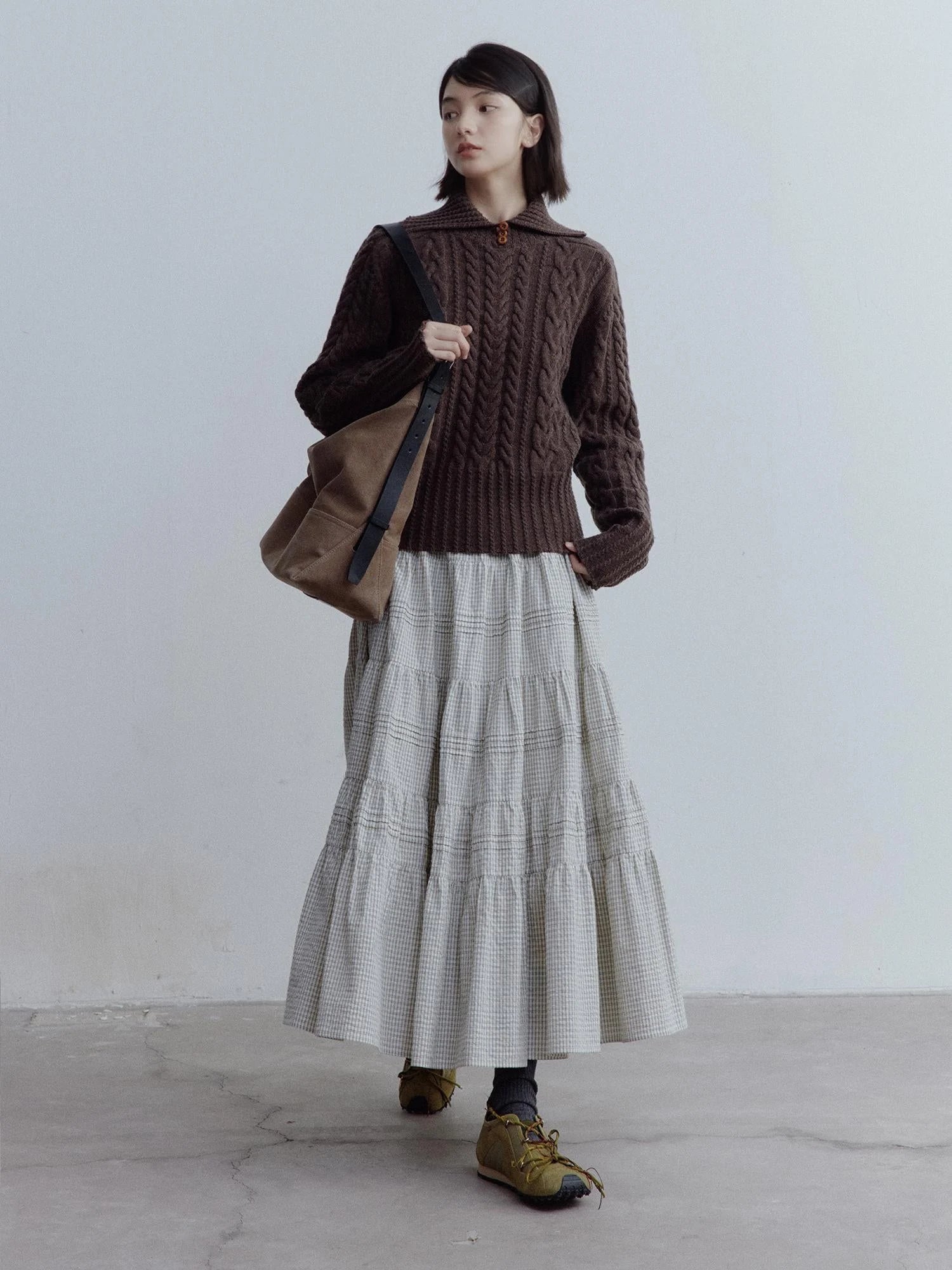 Textured Cable Knit Sweater In Hazelnut Brown