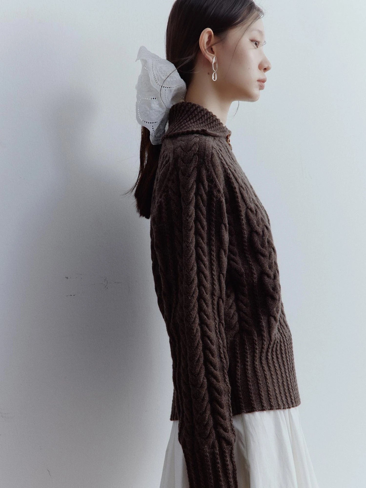 Textured Cable Knit Sweater In Hazelnut Brown