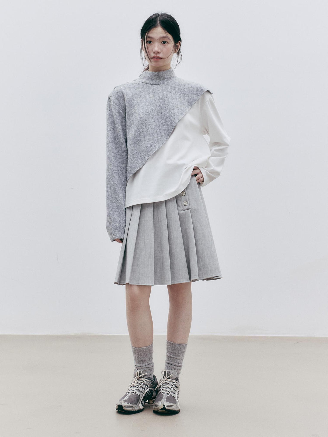 FUSSED Textured Color Block Knit Stand Collar Women&