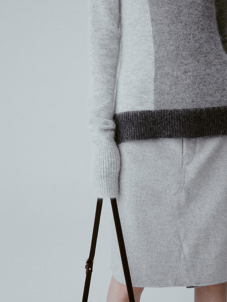 FUSSED Tranquil Gray Panelled Velvety Minimal Women&