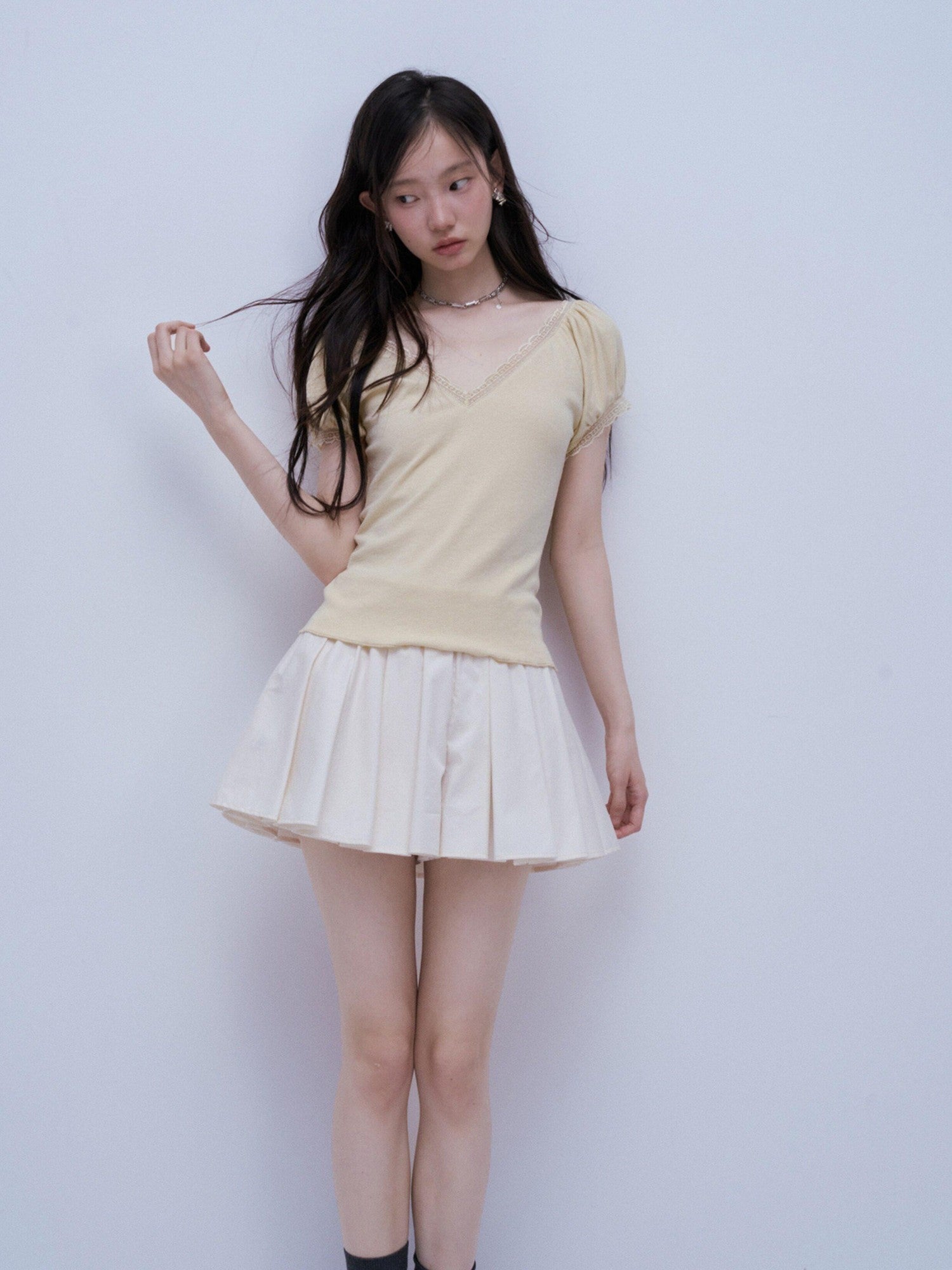FUSSED Two Tone V-neck Puff Sleeve Patchwork Knit Women&