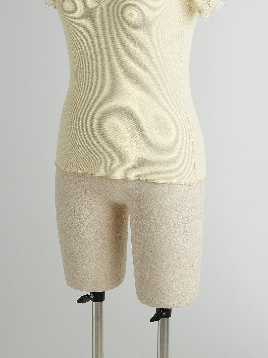 FUSSED Two Tone V-neck Puff Sleeve Patchwork Knit Women&
