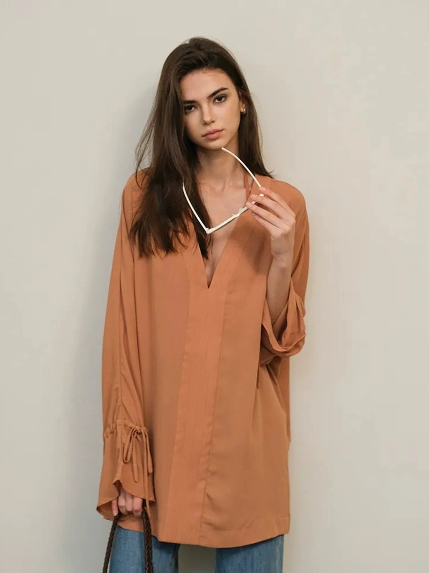 FU FRESH UP Cool Touch V-neck Chiffon Shirt