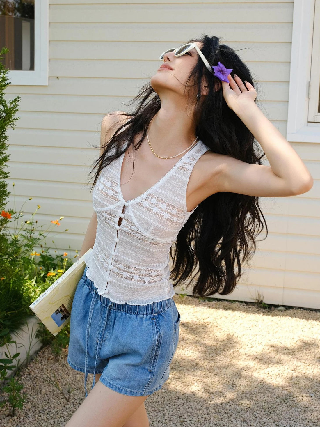 FU FRESH UP French Lace Trim V-neck Camisole