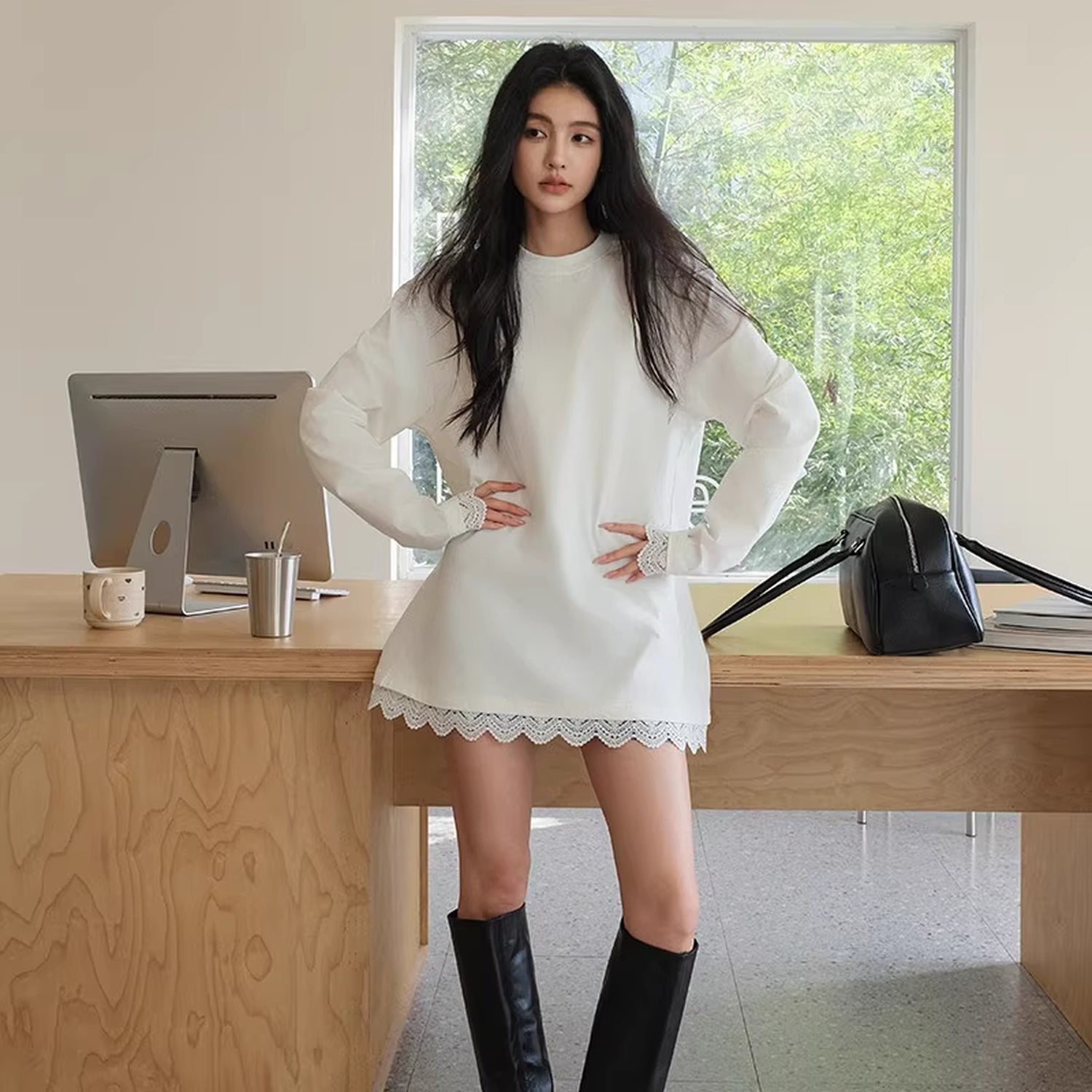 FU_FRESH_UP_French_Lace_Trimmed_Long_Sleeve_V-neck_T-shirt_MISSTT
