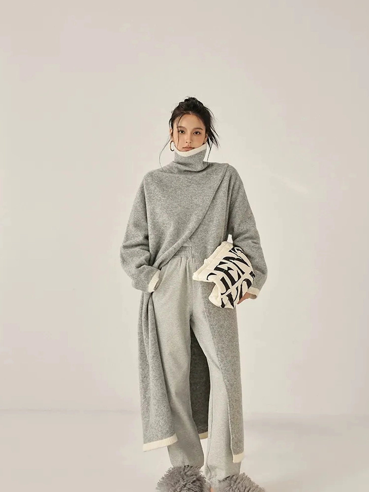 FU FRESH UP Long Asymmetrical Front Slit Alpaca Wool Turtleneck Sweater