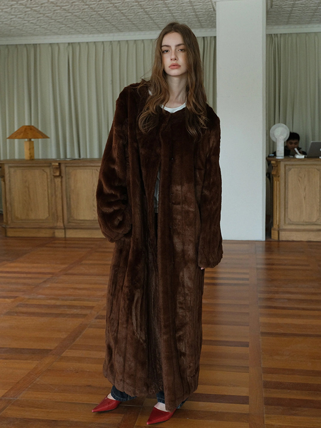 FU FRESH UP Long Plush Vertical Stripe Faux Fur Coat