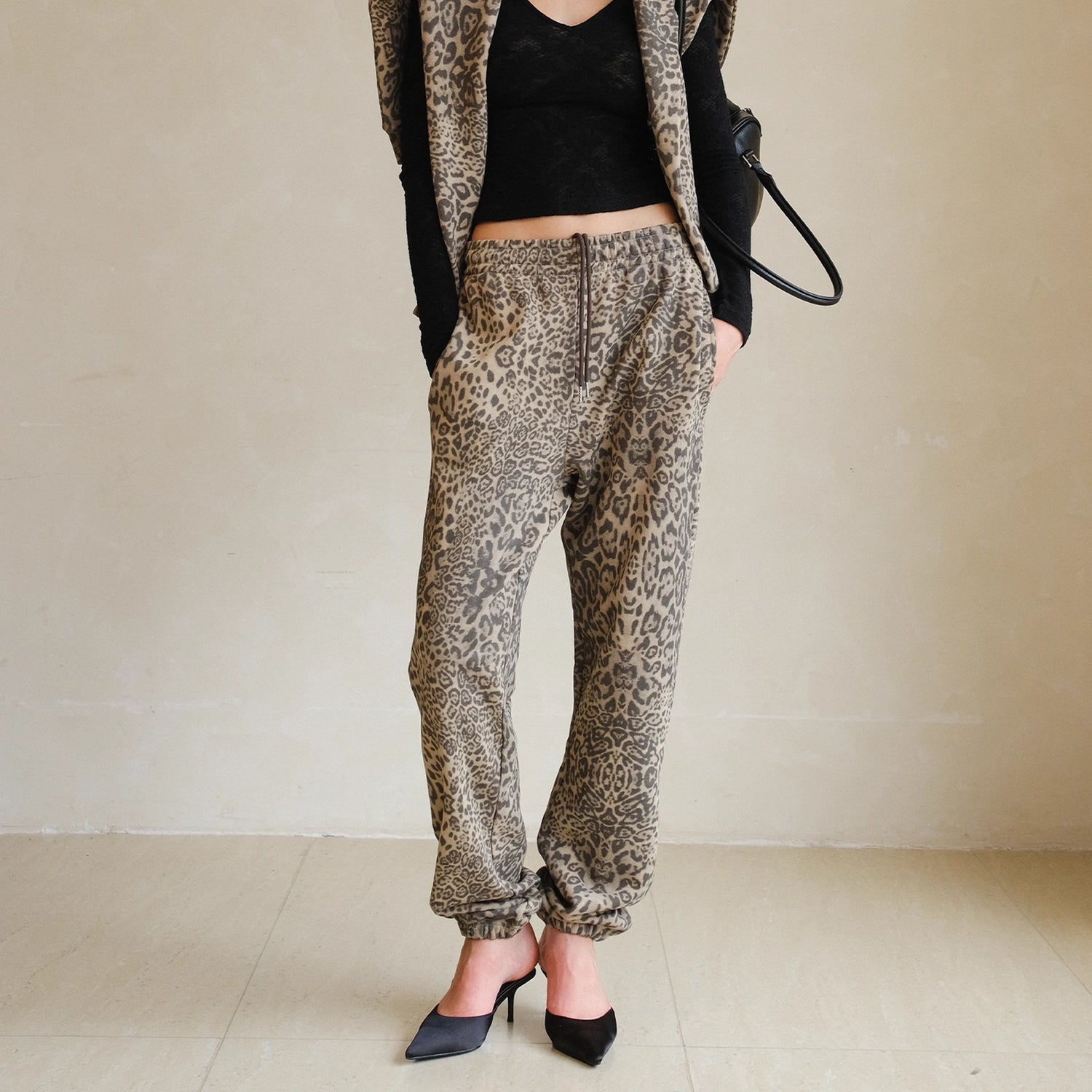 FU_FRESH_UP_Retro_Animal_Print_Hoodie_And_Jogger_Set_MISSTT