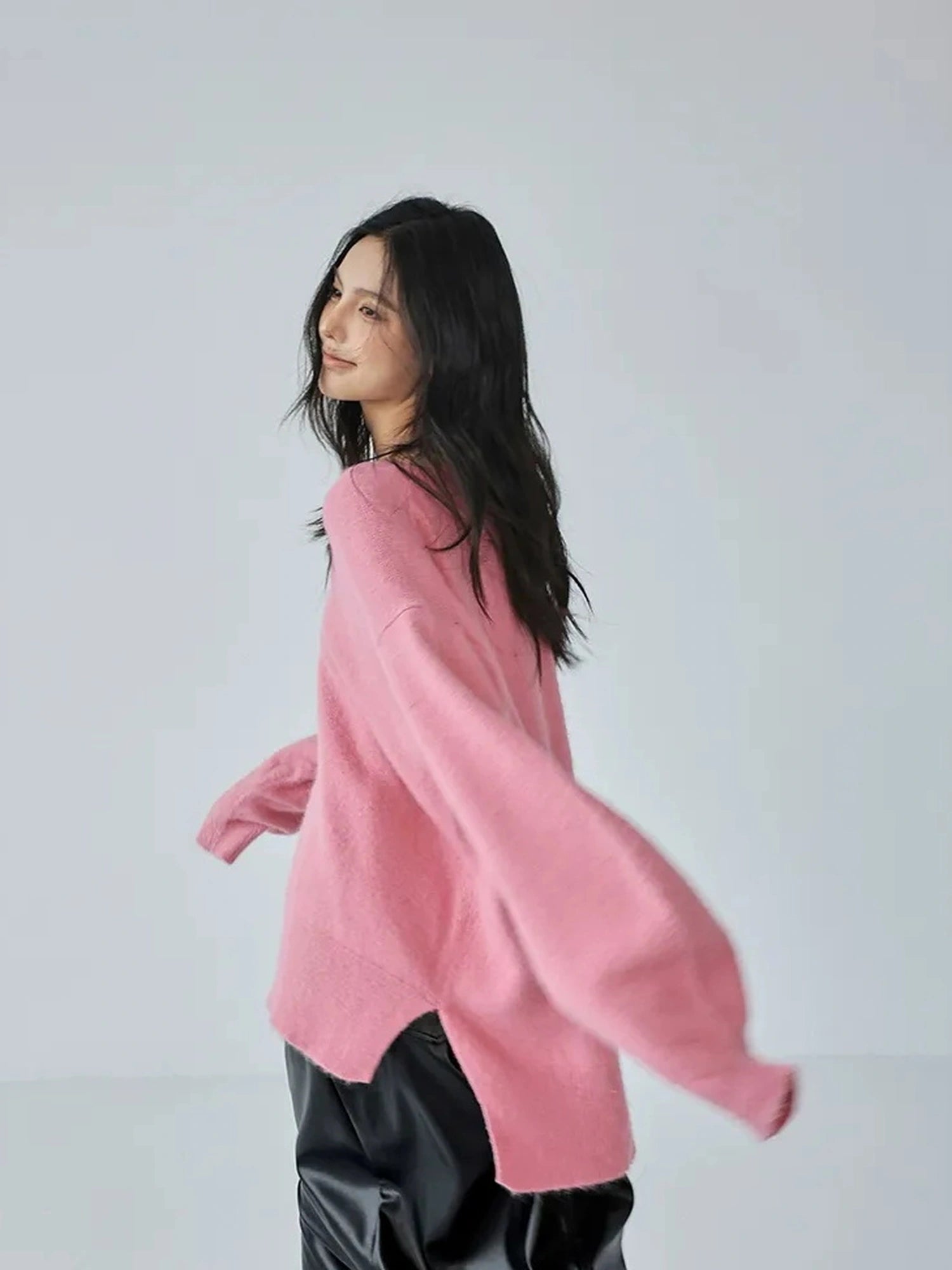 FU FRESH UP V-Neck Raccoon Wool Sweater With Detachable Cowl