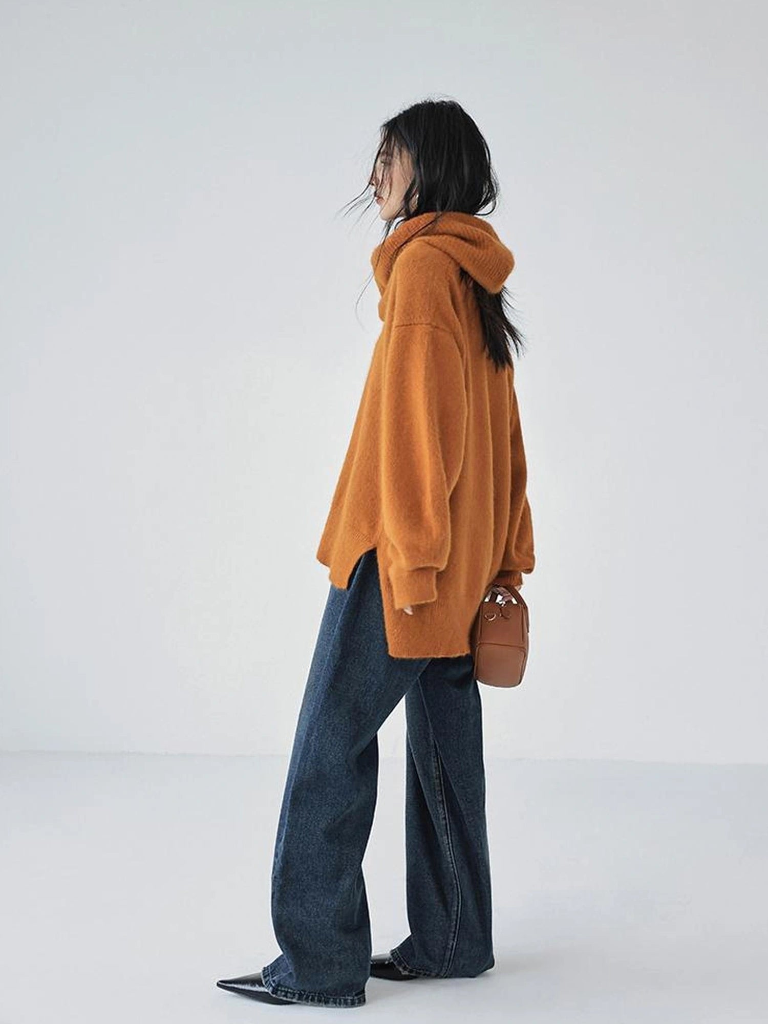 FU FRESH UP V-Neck Raccoon Wool Sweater With Detachable Cowl