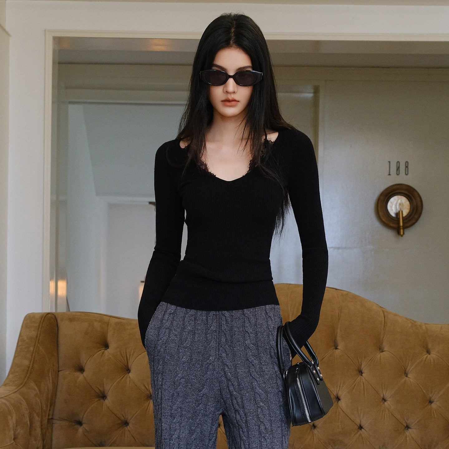 FU_FRESH_UP_V-neck_Lace_Patchwork_Fine_Knit_Slim_Women&