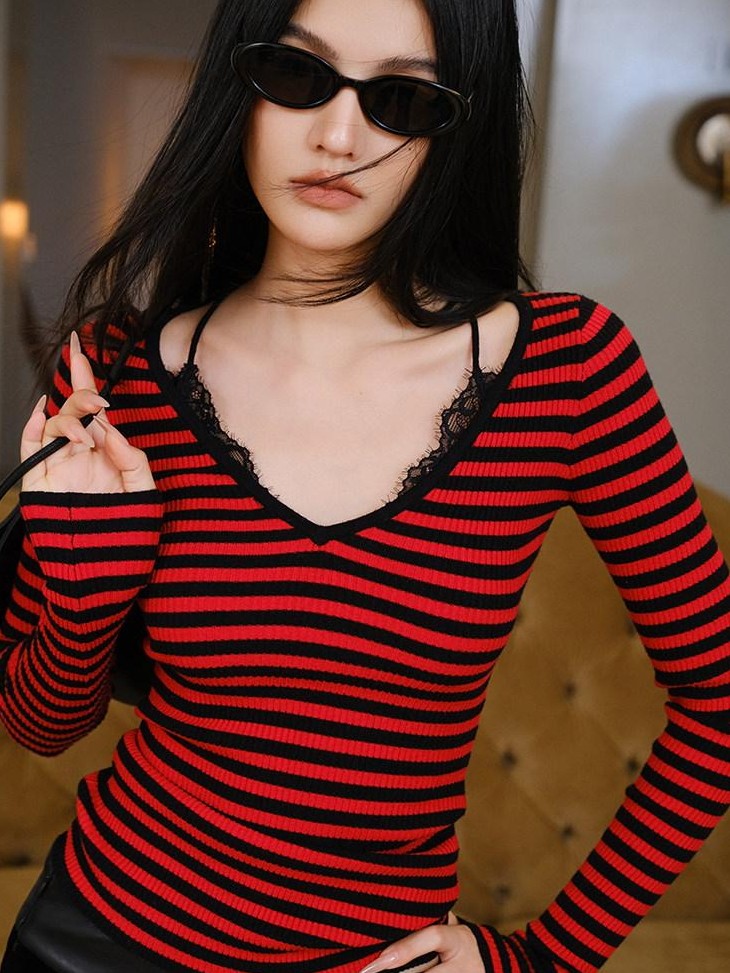 FU FRESH UP V-neck Lace Patchwork Fine Knit Slim Women&