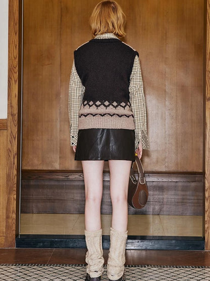 Fair Isle Ski Dog V Neck Knit Vest