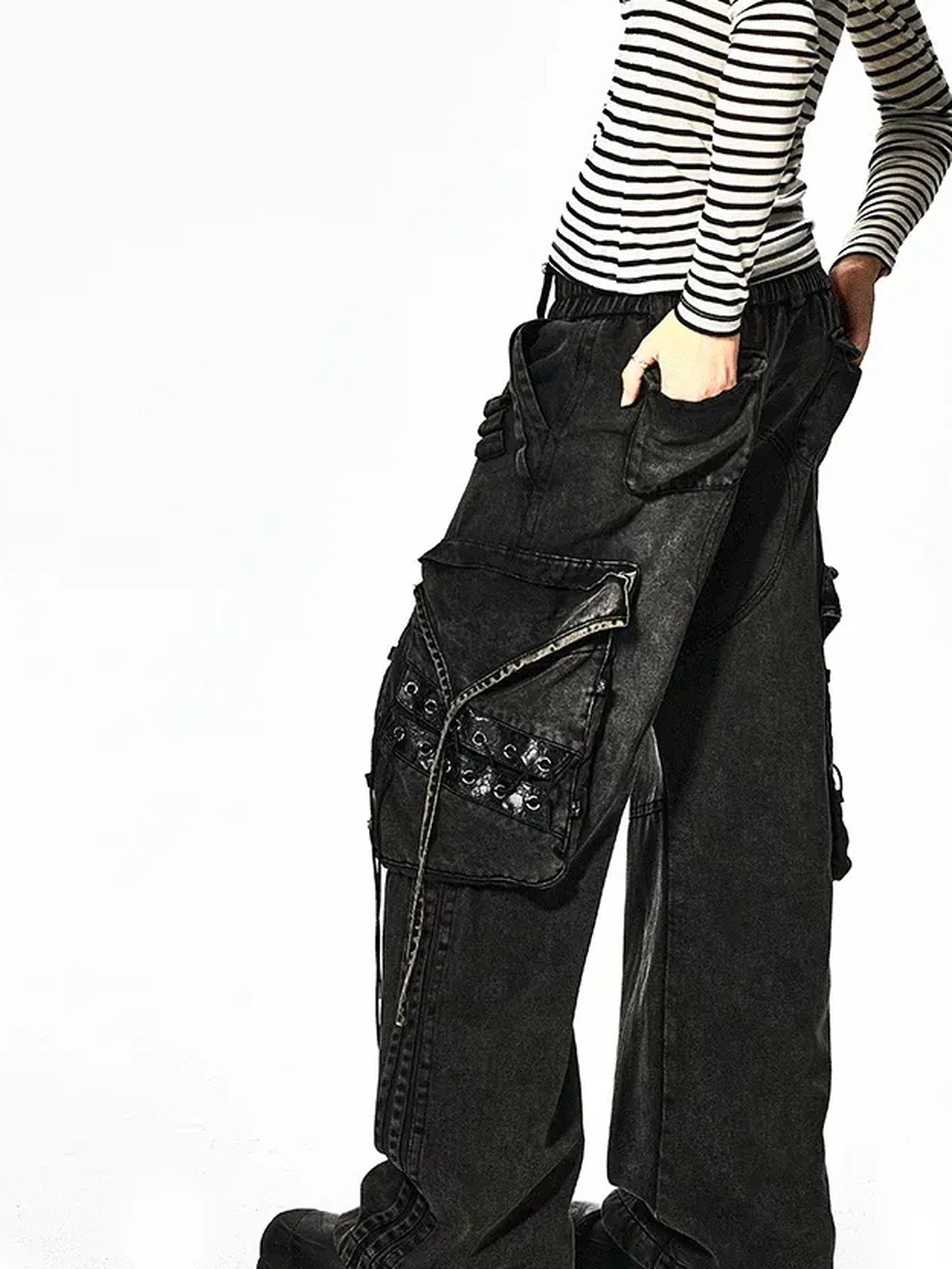 FayChui  Deconstructed Washed Cargo Jeans