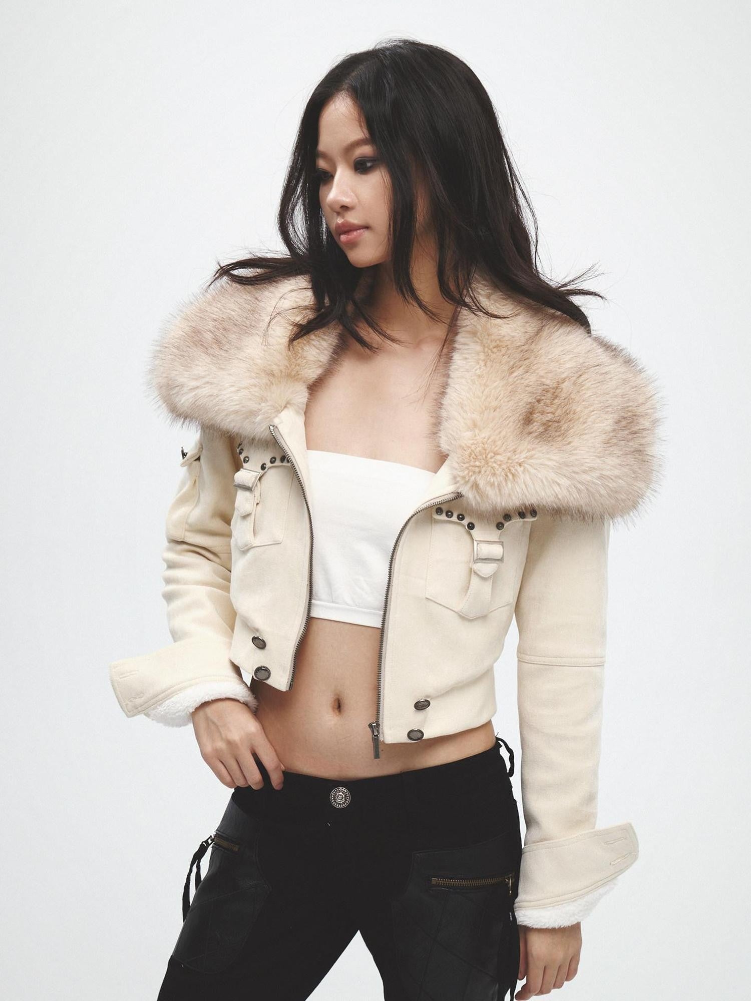 FayChui Ivory Plush Patch Pockets Lapel Collar Zip Women&