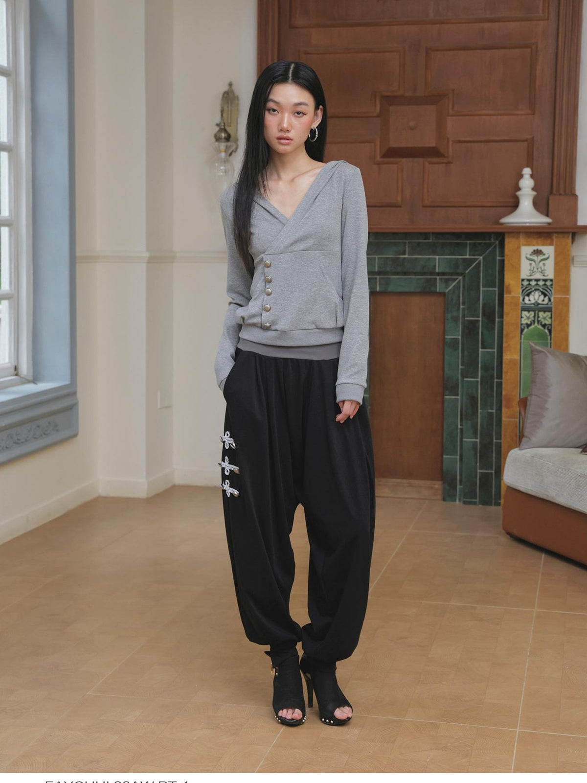 FayChui Slim Fit Cross V-neck Buttoned Hooded Women&