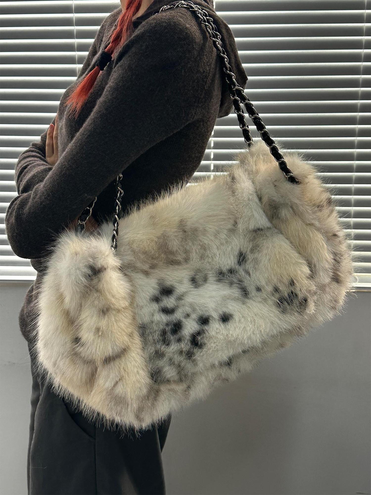 FayChui Snow Leopard Plush Square Box Chain Strap Women&