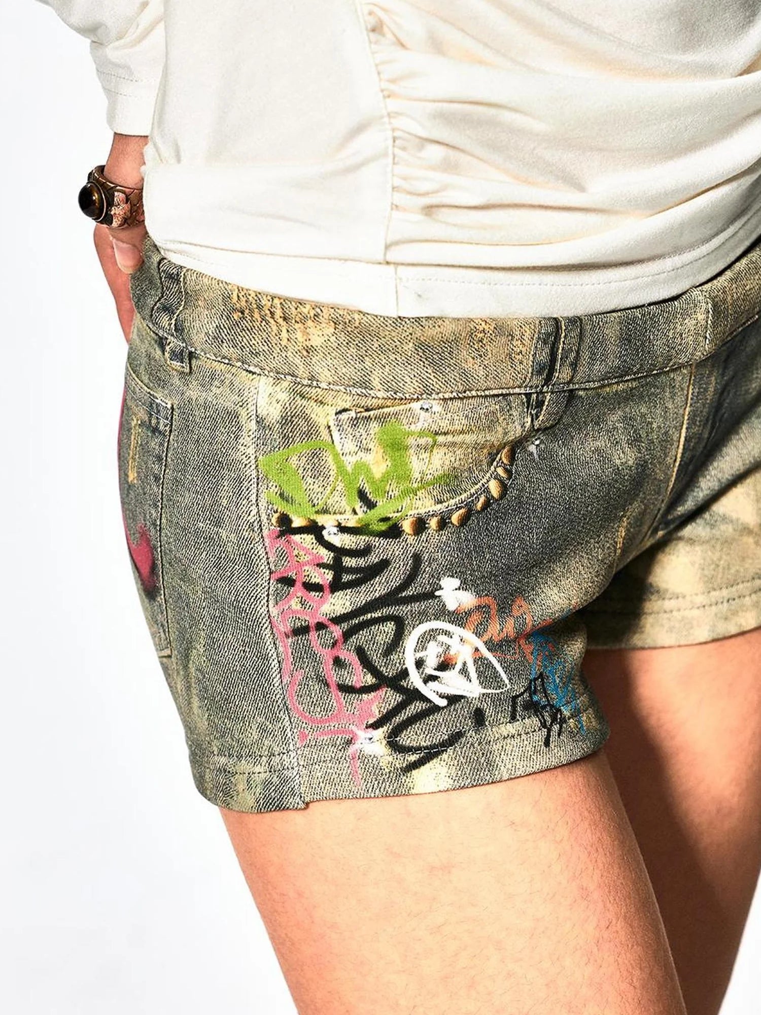 FayChui  Vintage Graffiti Print Low Rise Knit Shorts