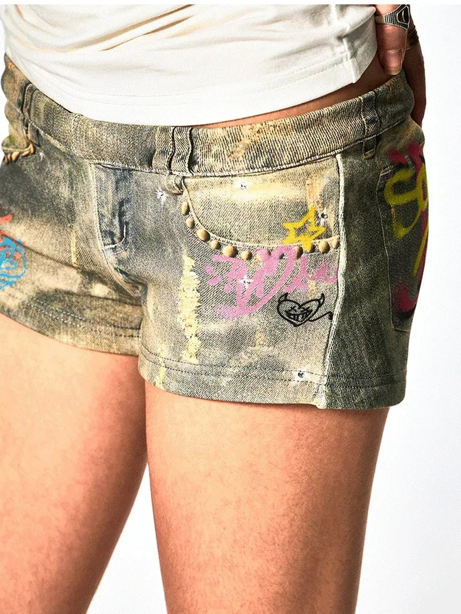 FayChui  Vintage Graffiti Print Low Rise Knit Shorts