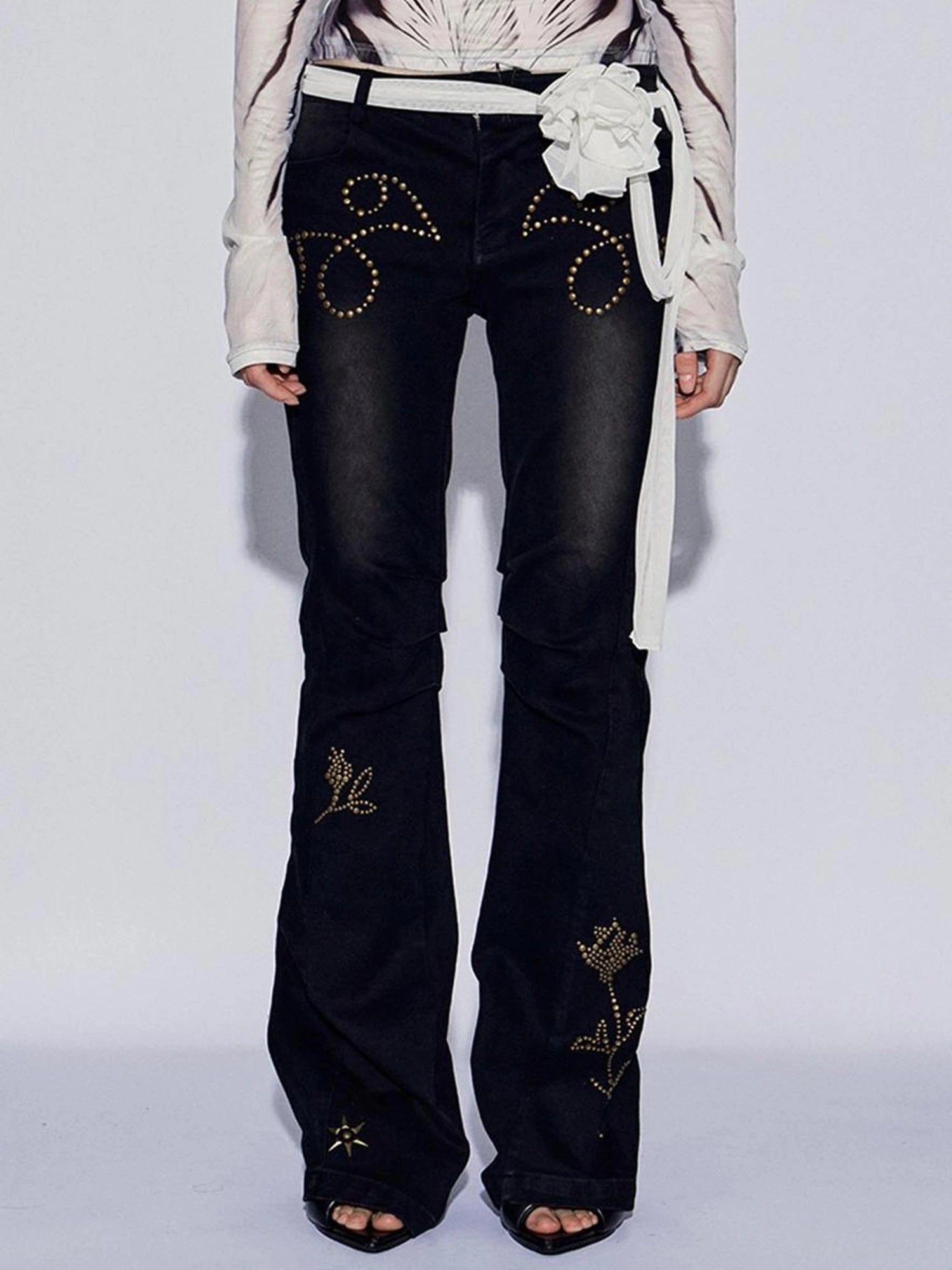 FayChui Vintage Rose Embroidered Flared Low Rise Jeans