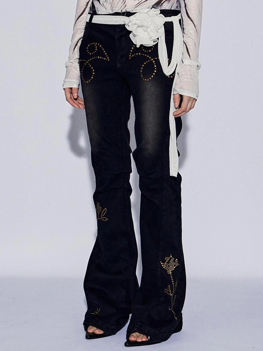 FayChui Vintage Rose Embroidered Flared Low Rise Jeans
