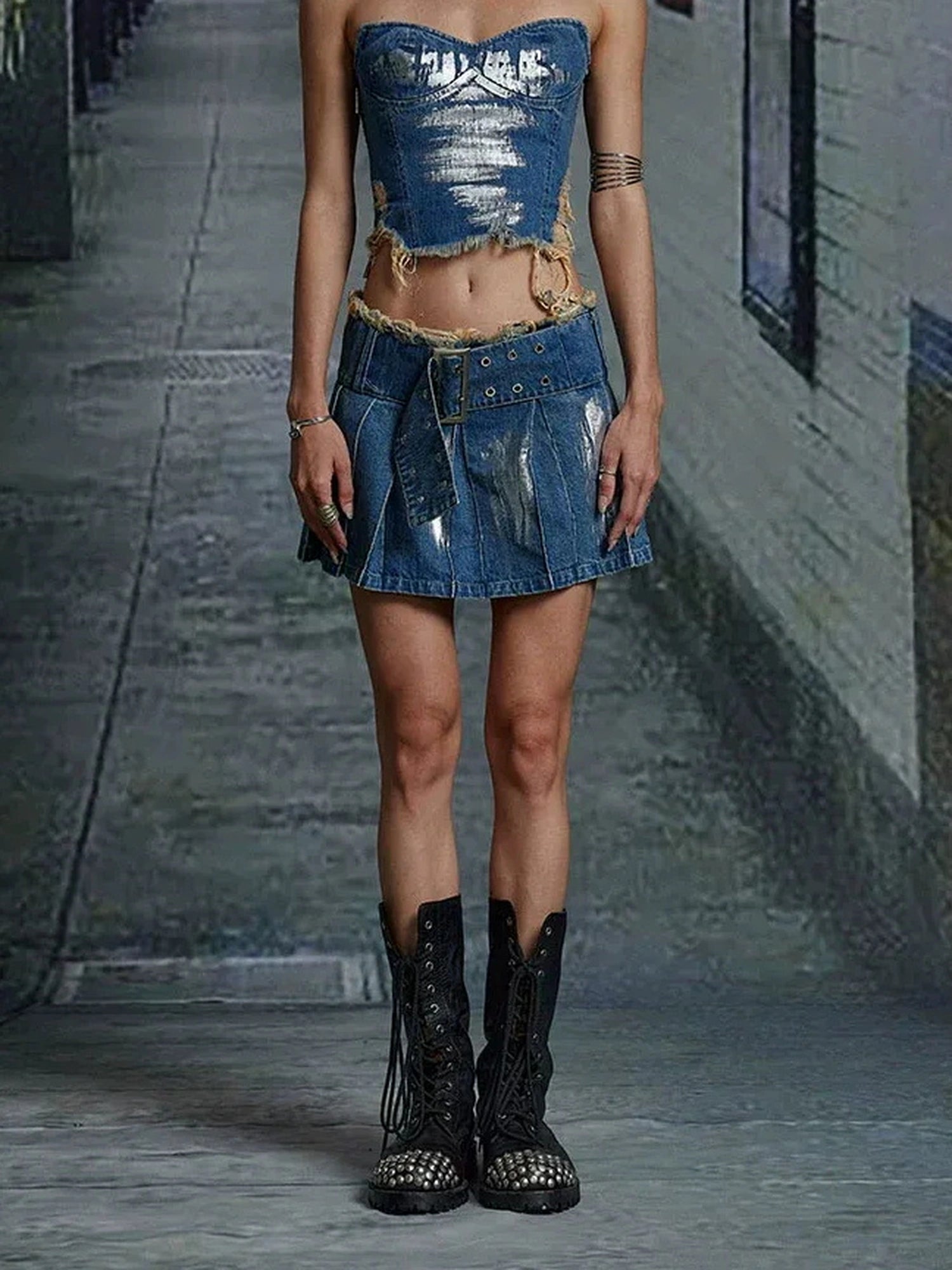 FayChui Vintage Washed Silver Pleated Bustier Set