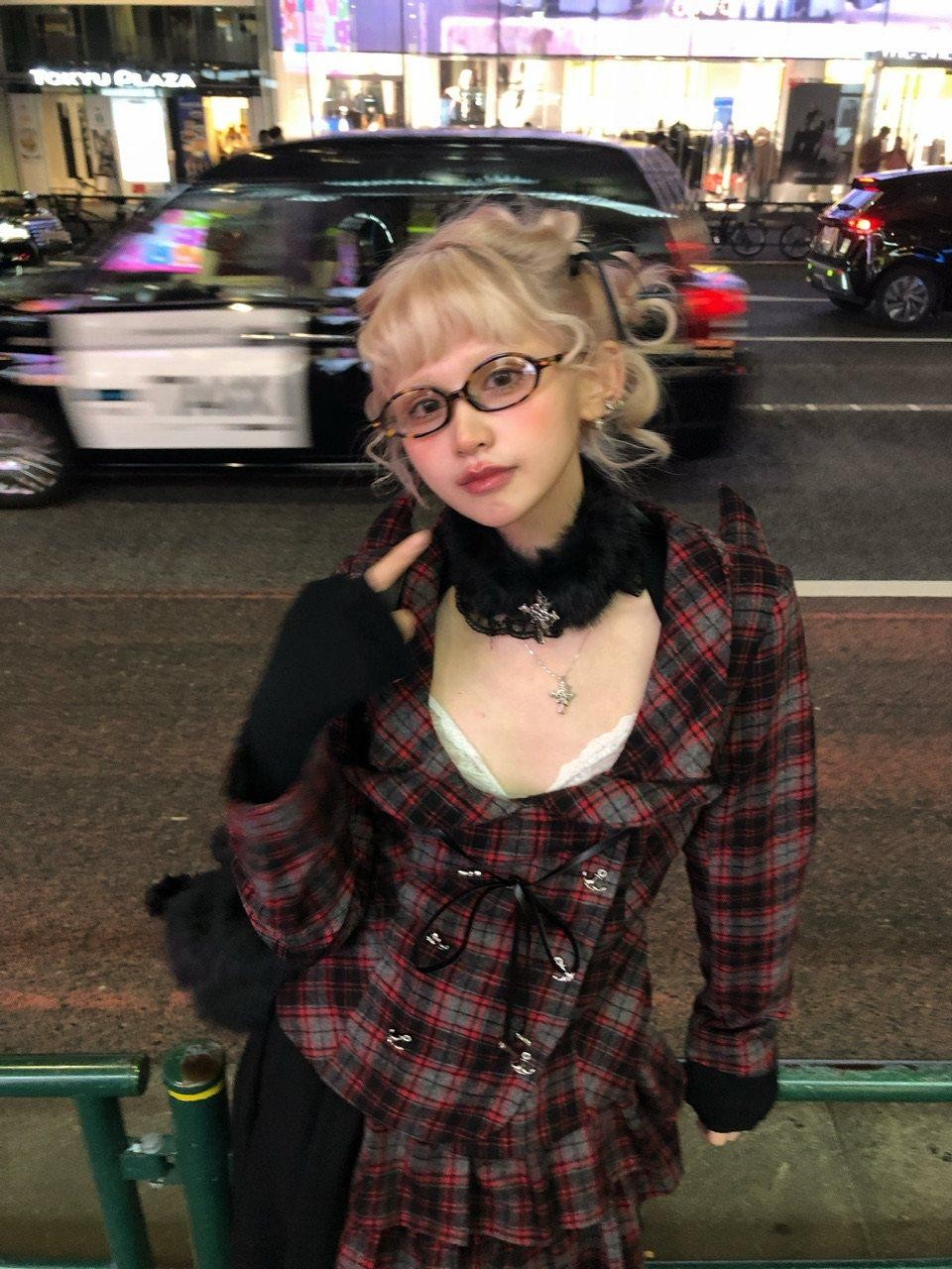FinderMond FM Devil Horn Red Plaid Studded Punk Women&