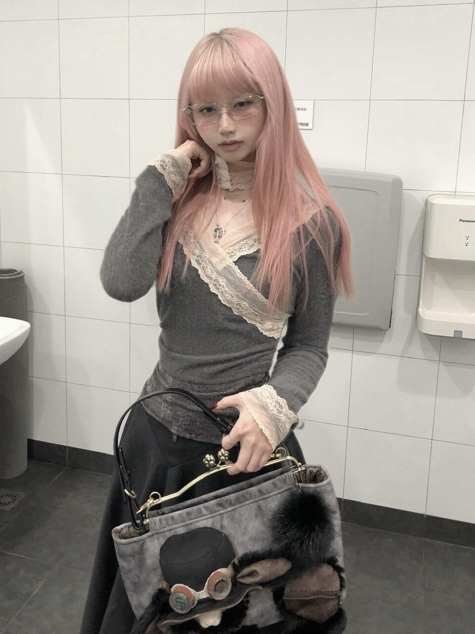 FinderMond FM Misty Gray Pink Lace Slim Fit Neck Strap Women&