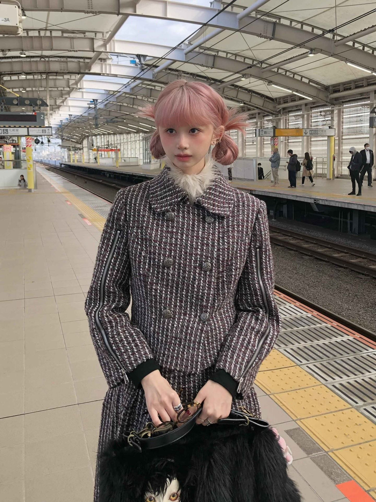 FinderMond_FM_Tweed_Cape_Wool_Doll_Collar_Women&