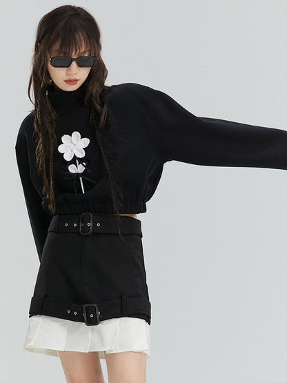 DIDDI MODA Floral Cropped Sweatshirt With Adjustable Knit Blossoms