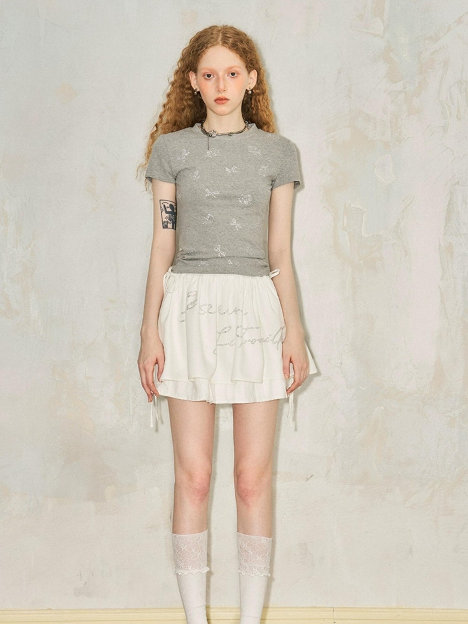 DIDDI MODA Floral Crystal Bow Slim Fit Tee