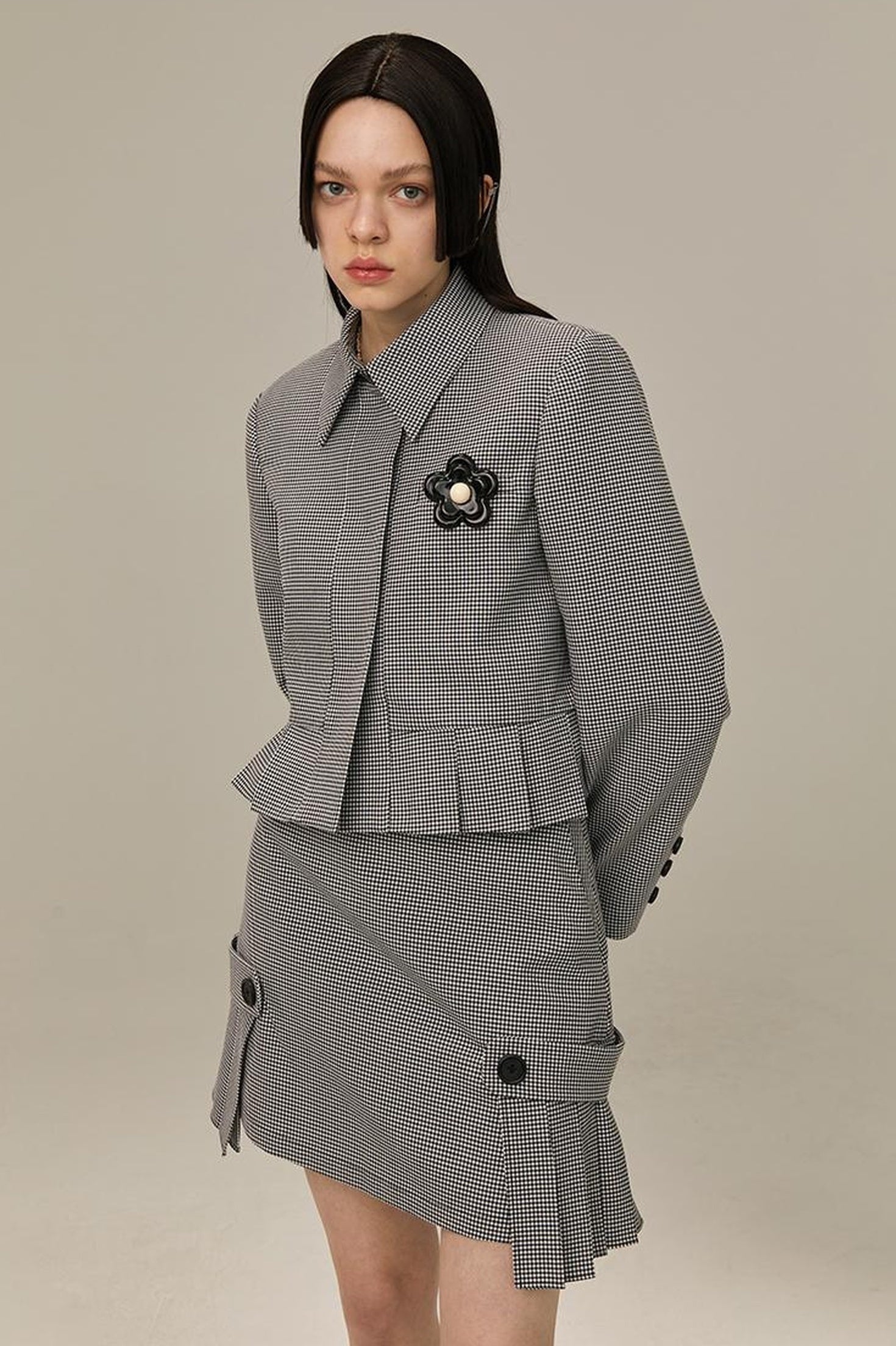 DIDDI MODA Floral Detachable Brooch Blazer Skirt Set